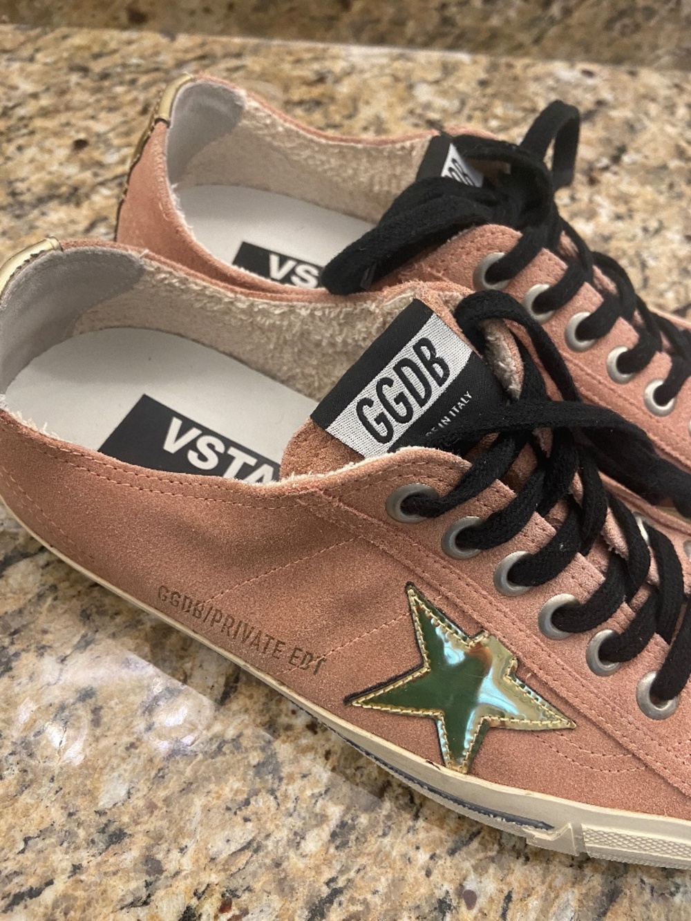 Authentic Suede Distressed Accents Low Top Sneakers Sz IT40 US 9 , 9.5 VStar2